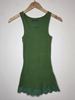 Kirra Green Ribbed Lace Trim Tank Top Small Coquette Fitted Y2K Stretch Flaw
